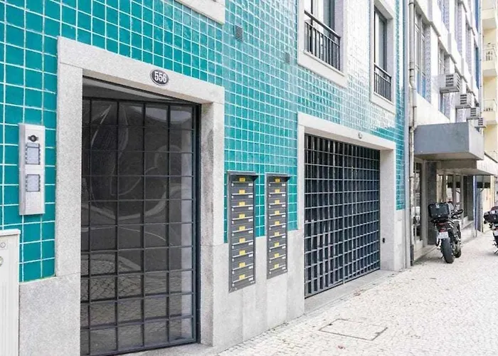 Camoes Place Loft Duplex