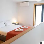 Camoes Place Loft Duplex Apartman *
